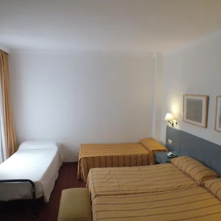 Urban Costa Hotel