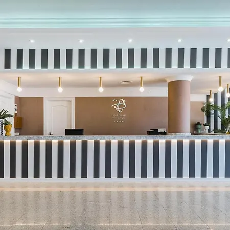 Urban Costa Hotel