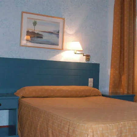 Urban Costa Hotel