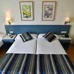 Urban Costa Hotel
